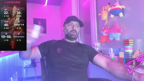 Snapshot of magabear chatting on January 22, 9:02 am Magabear online show from January 22, 9:02 am