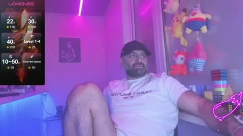 Snapshot of magabear chatting on February 5, 10:41 am Magabear online show from February 5, 10:41 am