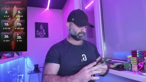 Snapshot of magabear chatting on September 16, 7:15 pm Magabear online show from September 16, 7:15 pm