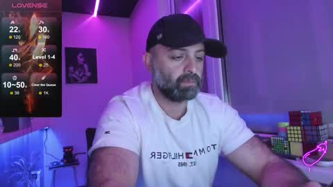 Snapshot of magabear chatting on September 22, 3:19 am Magabear online show from September 22, 3:19 am