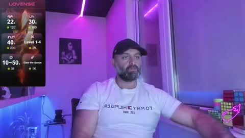 Snapshot of magabear chatting on September 23, 2:47 am Magabear online show from September 23, 2:47 am