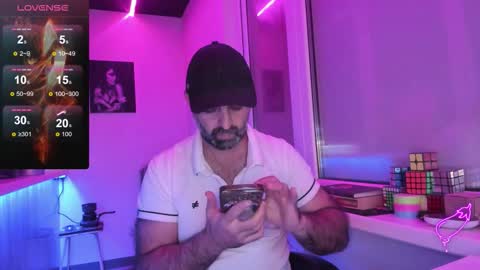 Snapshot of magabear chatting on September 30, 9:58 am Magabear online show from September 30, 9:58 am