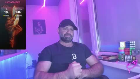 Snapshot of magabear chatting on October 15, 9:15 pm Magabear online show from October 15, 9:15 pm