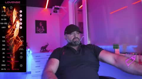 Snapshot of magabear chatting on March 26, 8:14 pm Magabear online show from March 26, 8:14 pm