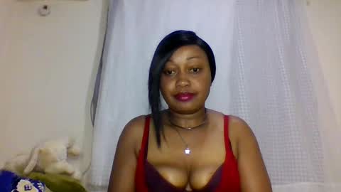 Snapshot of magdalinemus chatting on December 19, 10:17 pm magdalinemus online show from December 19, 10:17 pm