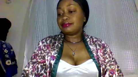 Snapshot of magdalinemus chatting on February 23, 4:43 am magdalinemus online show from February 23, 4:43 am