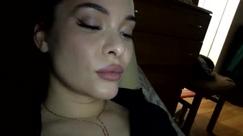 Snapshot of magggg658318 chatting on May 9, 3:17 pm magggg658318 online show from May 9, 3:17 pm