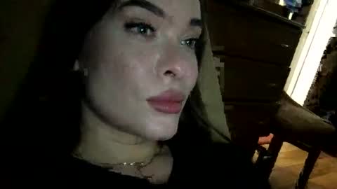 Snapshot of magggg658318 chatting on May 17, 1:29 pm magggg658318 online show from May 17, 1:29 pm