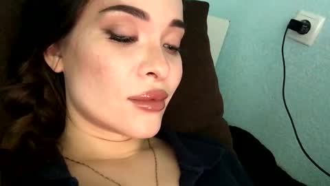 Snapshot of magggg658318 chatting on June 1, 2:41 pm magggg658318 online show from June 1, 2:41 pm