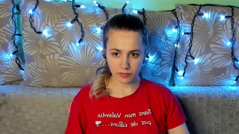 Maggie online show from March 5, 1:23 am