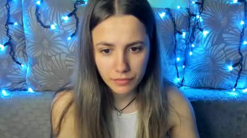 Snapshot of maggiecake chatting on May 8, 2:28 am Maggie online show from May 8, 2:28 am