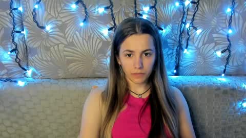Snapshot of maggiecake chatting on May 30, 1:35 am Maggie online show from May 30, 1:35 am