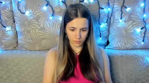 Snapshot of maggiecake chatting on June 1, 3:08 am Maggie online show from June 1, 3:08 am