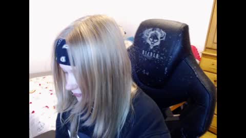 Snapshot of maggieswaggy chatting on January 12, 7:31 pm Magdalene Swaggy online show from January 12, 7:31 pm