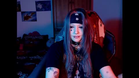 Snapshot of maggieswaggy chatting on February 6, 5:38 pm Magdalene Swaggy online show from February 6, 5:38 pm