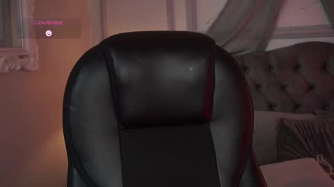 Snapshot of maggietime chatting on March 2, 11:53 pm online show from March 2, 11:53 pm