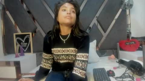 Snapshot of maggyx_69 chatting on June 30, 1:34 pm Kimy online show from June 30, 1:34 pm