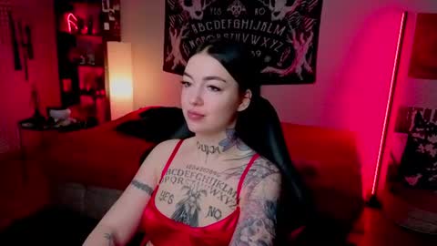 Snapshot of magic_alie chatting on July 22, 8:55 pm Magic Allie online show from July 22, 8:55 pm