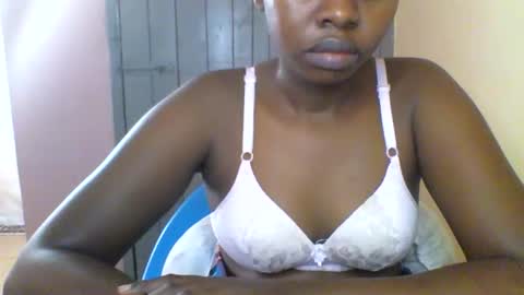 Snapshot of magic_bliss chatting on May 26, 4:52 am Bliss online show from May 26, 4:52 am