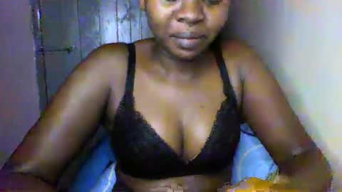 Snapshot of magic_bliss chatting on June 3, 5:40 pm Bliss online show from June 3, 5:40 pm