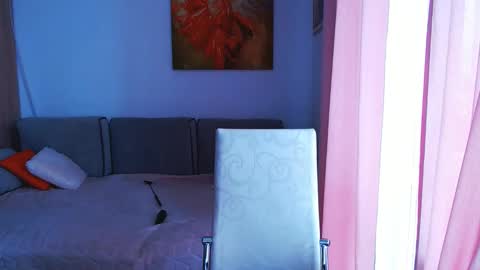 Snapshot of magic_blondie chatting on October 6, 1:41 pm Margo online show from October 6, 1:41 pm