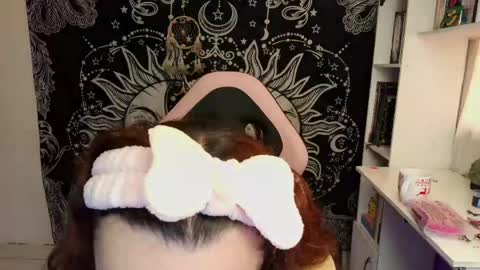 Claire online show from April 19, 9:17 pm