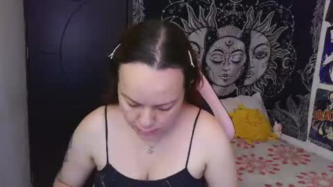 Snapshot of magic_clairewitch chatting on June 28, 11:49 am Claire online show from June 28, 11:49 am
