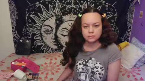 Snapshot of magic_clairewitch chatting on July 26, 11:06 am Claire online show from July 26, 11:06 am