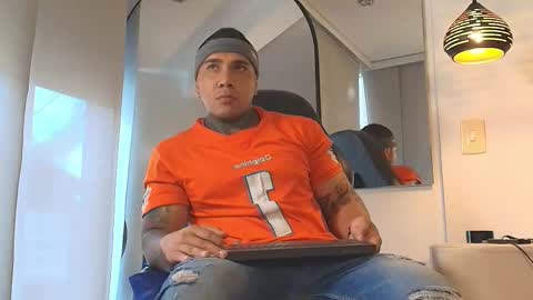 Snapshot of magic_clayton chatting on October 27, 9:41 pm Magic online show from October 27, 9:41 pm