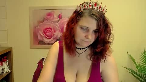 Kristy online show from November 18, 8:19 am