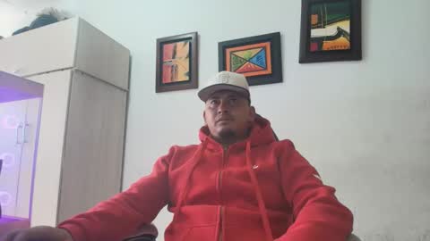 Snapshot of magic_milk23 chatting on January 12, 1:38 pm magic_milk23 online show from January 12, 1:38 pm