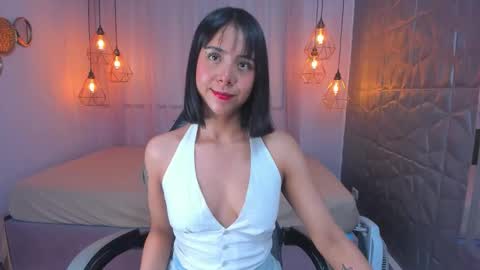 Oliviah online show from March 20, 11:37 am