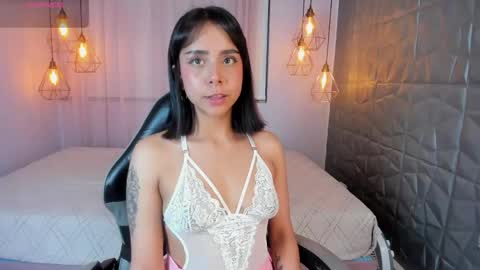 Oliviah online show from April 24, 3:42 am
