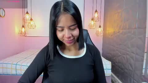 Oliviah online show from June 24, 12:59 pm
