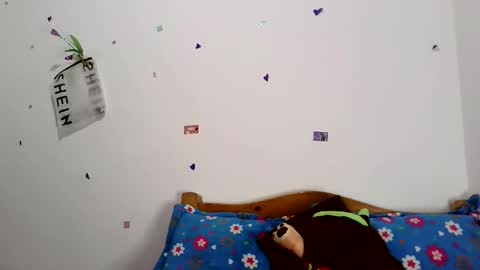Snapshot of magic_trans_girl chatting on April 28, 2:10 am vivis brina online show from April 28, 2:10 am