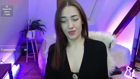 Zooey online show from March 3, 7:39 pm