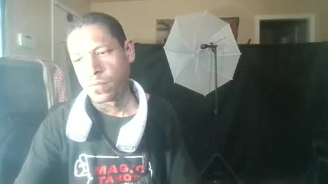 magicalmagician888449010 online show from March 22, 9:51 pm