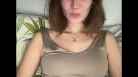 Snapshot of magicgirl50053 chatting on November 6, 1:12 pm magicgirl50053 online show from November 6, 1:12 pm