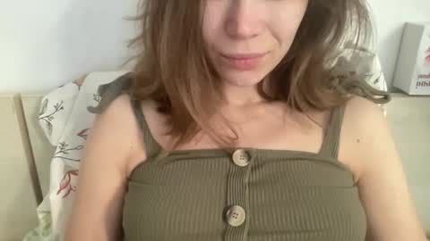 Snapshot of magicgirl50053 chatting on February 3, 10:42 am magicgirl50053 online show from February 3, 10:42 am