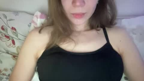 Snapshot of magicgirl50053 chatting on February 18, 6:48 pm magicgirl50053 online show from February 18, 6:48 pm