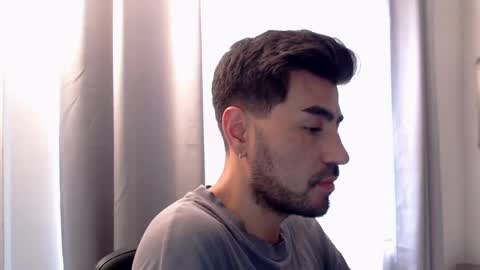 Snapshot of magicloganx chatting on April 30, 8:57 pm Andres online show from April 30, 8:57 pm