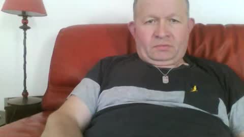 Snapshot of magicman250 chatting on June 9, 7:42 am magicman250 online show from June 9, 7:42 am