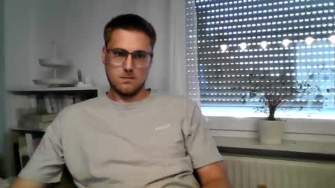 mahrcuhs online show from June 2, 3:14 pm