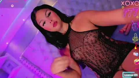 Snapshot of maia_hotts chatting on May 10, 8:03 pm CamiiGarcia online show from May 10, 8:03 pm