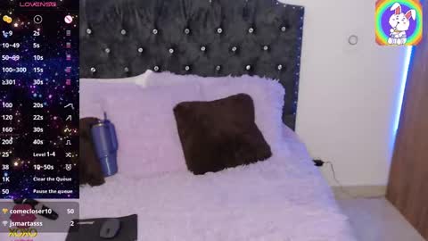 Snapshot of maiaa_evans chatting on February 5, 3:55 am    t  online show from February 5, 3:55 am