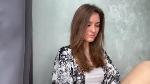 Snapshot of maiabarthe chatting on May 9, 7:13 am M I A online show from May 9, 7:13 am