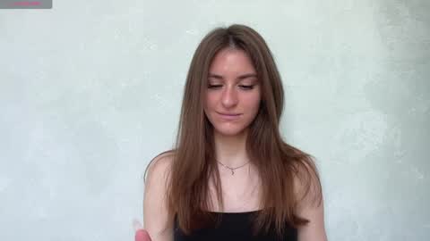 Snapshot of maiabarthe chatting on May 22, 8:10 am M I A online show from May 22, 8:10 am