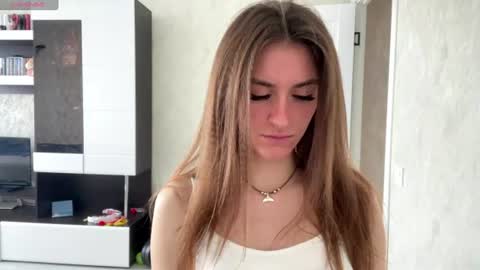 Snapshot of maiabarthe chatting on July 17, 7:59 am M I A online show from July 17, 7:59 am