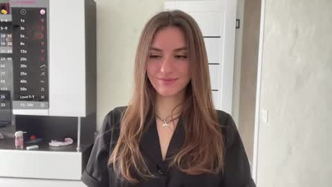 Snapshot of maiabarthe chatting on July 30, 6:12 am M I A online show from July 30, 6:12 am