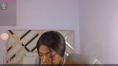 Snapshot of maiacharris_ chatting on June 26, 12:20 pm Maia Charris online show from June 26, 12:20 pm